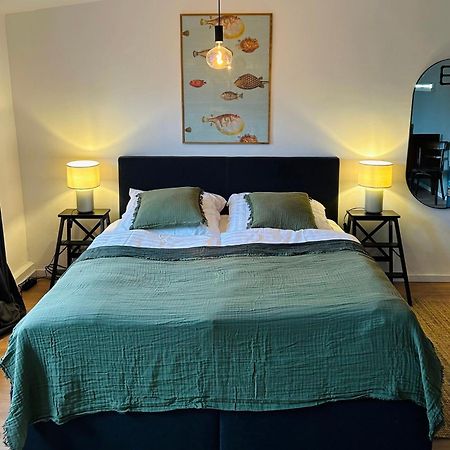 Feelslikehome - Urbane Altbauwohnung Mit Dachterasse& Parkplatz Bochum Ngoại thất bức ảnh