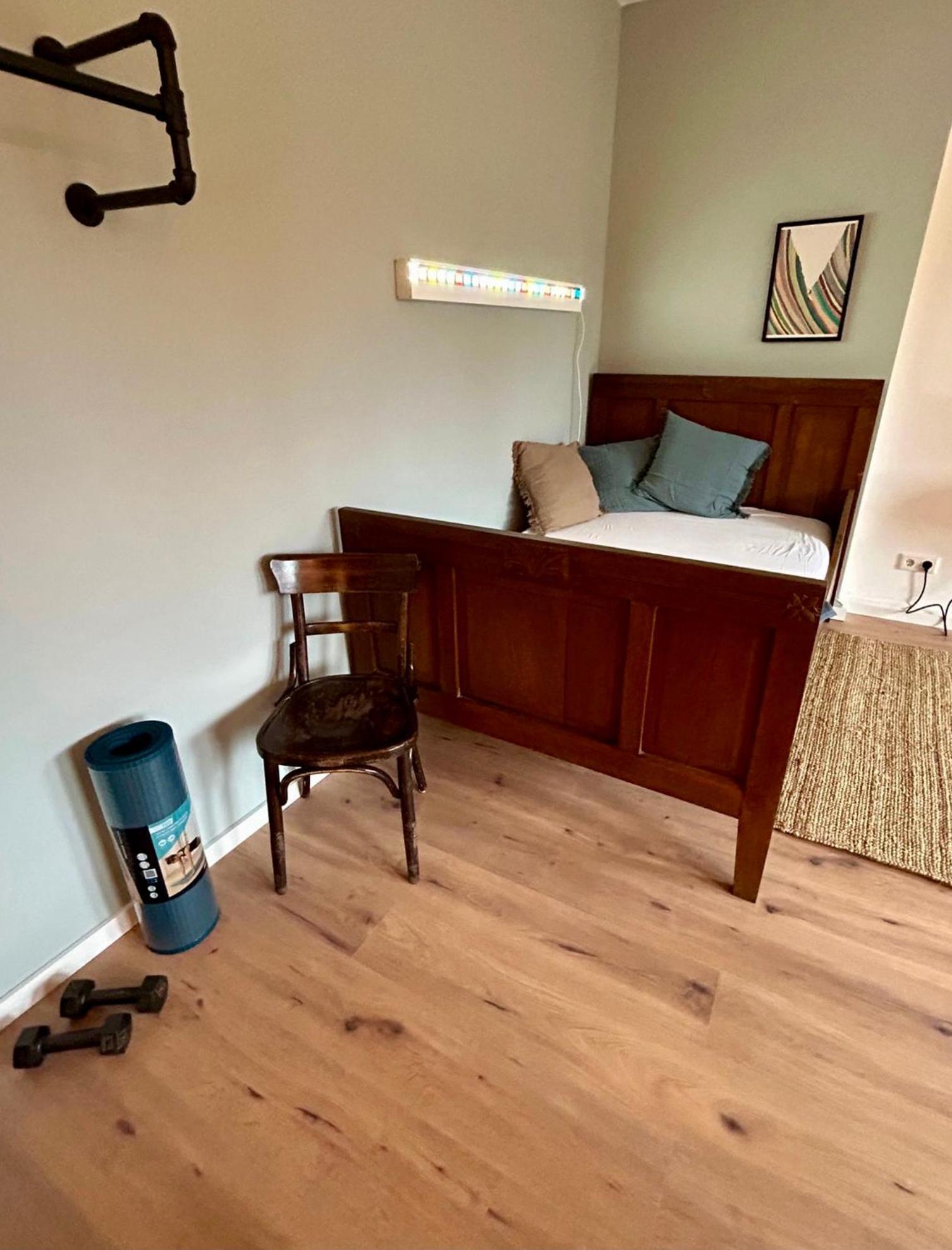 Feelslikehome - Urbane Altbauwohnung Mit Dachterasse& Parkplatz Bochum Ngoại thất bức ảnh