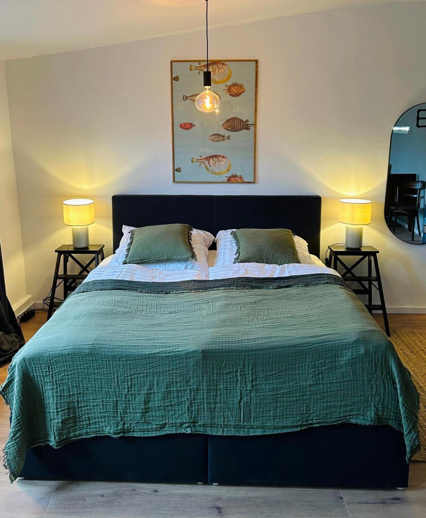 Feelslikehome - Urbane Altbauwohnung Mit Dachterasse& Parkplatz Bochum Ngoại thất bức ảnh