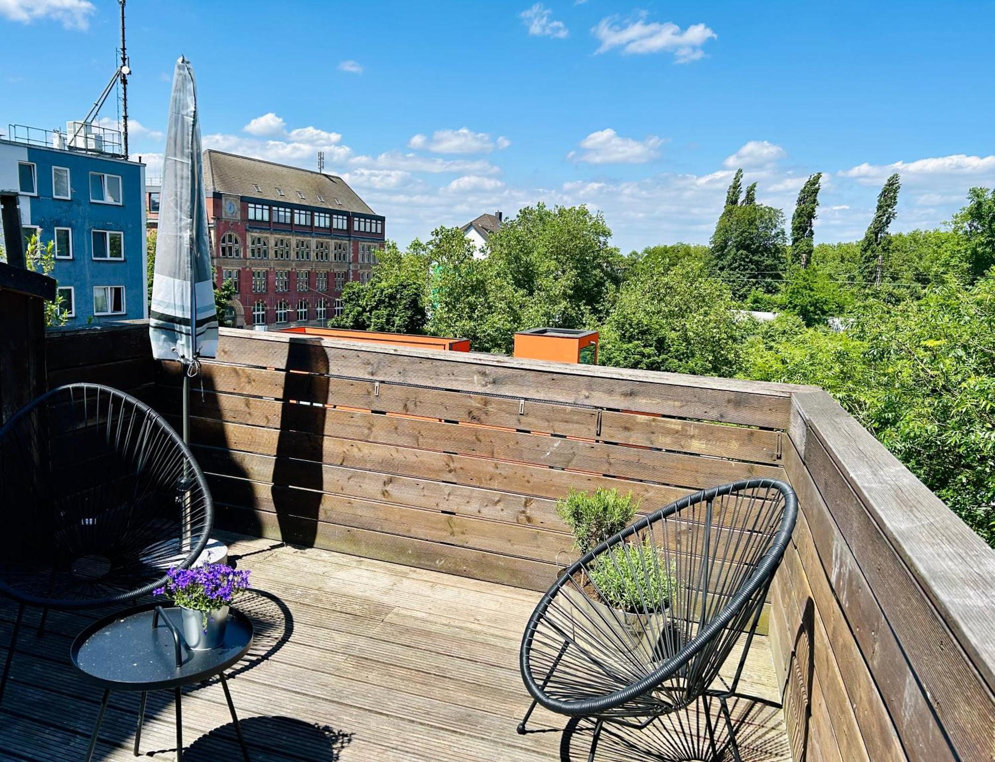 Feelslikehome - Urbane Altbauwohnung Mit Dachterasse& Parkplatz Bochum Ngoại thất bức ảnh